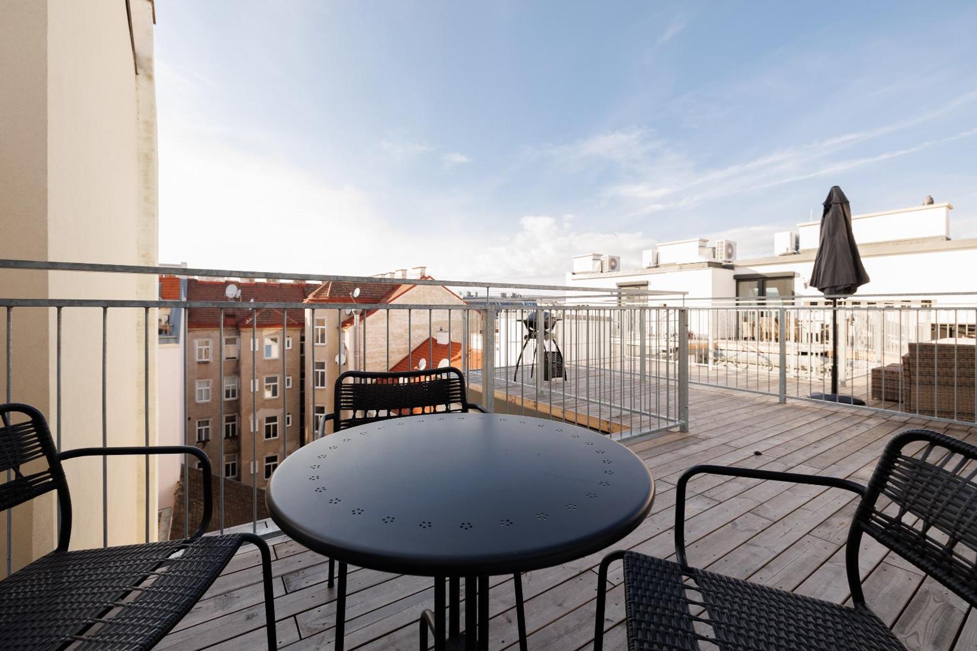 Symphony Apartments 42 - Modern Loft With Terrace And Grill In Central Location 비엔나 외부 사진